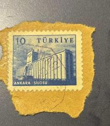 Türk Pulu - Turkish Stamp - - Mektup Zarfından Kesilmiş / Postadan Geçmiş Pul Filateli - DAMGALI - ANKARA SİLOSU TEMALI PUL, 10 PARA - Türkiye Cumhuriyeti - NOSTALJİK DOĞUM GÜNÜ HEDİYESİ