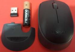 Logitech M171 Kablosuz Optik Mouse (Kaliteli , Pil ve Bileklikli Pad Hediye , Sorunsuz)