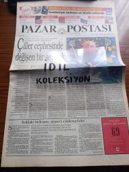 Pazar Postası Gazetesi - Turkish Newspaper - 25 Şubat 1995 - Sayı 62 - Tansu Çiller cephesinde değişen bir şey yok Hikmet Çetin ile yola devam edeceği hemen hemen kesinleşti - Özal'ın ardından dünyayı yakalamak yazan Canan Barlas - bilgi terbiye edilmelidir yazan Murat Belge - düzenin yabancılaşması yazan Ömer Servet - memur sendikacılığı yazan Taha Akyol - enteller ve entelektüeller yazan Cahit Tanyol - Pekel ve Arçelik'in Gümrük Birliği kavgası kızıştı - Yaşar Holding ve Sabancı gazete patronu oluyor - Semra Özal'ın albümünden - Semra Özal Leydi Diana ile fotoğraf - Turgut ve Semra Özal Papa II. Jean Paul'ü karşılarken fotoğraf - Özallar'ın Thatcher'a kendi portresini hediye ederken fotoğraf - Cumhurbaşkanı Süleyman Demirel Turgut Özal'ın temsil ettiği zihniyet yıkılacak - Semra Özal Kenan Evren ile bir resepsiyonda fotoğraf - meksika'nın Güneydoğu sorunu yazan Sami Kohen - Latin Amerika'da sınır kavgaları bitmez yazan Dinçer Güner - 45. Uluslararası Berlin film festivali