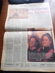 Pazar Postası Gazetesi - Turkish Newspaper - 25 Şubat 1995 - Sayı 62 - Tansu Çiller cephesinde değişen bir şey yok Hikmet Çetin ile yola devam edeceği hemen hemen kesinleşti - Özal'ın ardından dünyayı yakalamak yazan Canan Barlas - bilgi terbiye edilmelidir yazan Murat Belge - düzenin yabancılaşması yazan Ömer Servet - memur sendikacılığı yazan Taha Akyol - enteller ve entelektüeller yazan Cahit Tanyol - Pekel ve Arçelik'in Gümrük Birliği kavgası kızıştı - Yaşar Holding ve Sabancı gazete patronu oluyor - Semra Özal'ın albümünden - Semra Özal Leydi Diana ile fotoğraf - Turgut ve Semra Özal Papa II. Jean Paul'ü karşılarken fotoğraf - Özallar'ın Thatcher'a kendi portresini hediye ederken fotoğraf - Cumhurbaşkanı Süleyman Demirel Turgut Özal'ın temsil ettiği zihniyet yıkılacak - Semra Özal Kenan Evren ile bir resepsiyonda fotoğraf - meksika'nın Güneydoğu sorunu yazan Sami Kohen - Latin Amerika'da sınır kavgaları bitmez yazan Dinçer Güner - 45. Uluslararası Berlin film festivali