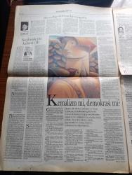 Pazar Postası Gazetesi - Turkish Newspaper - 10 Aralık 1994 - Sayı 51 - Mesut Yılmaz ne kadar demokrat yazan Cengiz Kuşçuoğlu  - kemalizm mi demokrasi mi yazan Ömer Servet - Liberalizm ve eşitlik yazan Taha Akyol - Türkiye bankalar birliği'nde yeni dönem yazan Aydın Ayaydın - Halis Komili'de TÜSİAD'da demokratikleşmekten yana - Bir İki KİT satalım gerisi Allah kerim yazan Şeref Oğuz - medya gücü teröre dönüşüyor yazan Naki Özkan - medya medya terörüne ne diyor yazarlar Nail Güreli Nezih Demirkent - Explosion Implosion yazan Yağmur Atsız - Mehmet Barlas ile söyleşi Naki Özkan - AGİT bir alternatif mi yazan Sami Kohen - Norveç Avrupa'yı çatlatıyor yazan Dinçer Güner - büyümek isteyen örgüt NATO - soğuk savaştan soğuk barışa yazan Dinçer Güner - Özdemir Altan'da espas ve ışık - devlet ve sanat yazan Burçak Evren - Krzystof Kieslowski'nin üç renk kırmızı filminden fotoğraf - Londra sinemalarından yazan Ahmet Mithat - Orhan Şaik Gökyay Amca Elveda yazan Yağmur Atsız