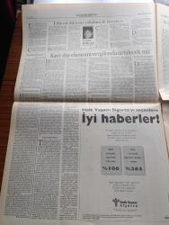 Pazar Postası Gazetesi - Turkish Newspaper - 18 Haziran 1994 - Sayı 26 - devletçi lobi bastırıyor özelleştirmeye üçüncü yol aranıyor yazan Mete Belovacıklı - liberal dünyayı yakalamak isterken yazan Canan Barlas - ilk özelleştirmeci bürokrat Mithat Paşa yazan Hikmet Özdemir - Ulus Devlet'i bitiren 7 sebep - Bilim için altyapı yazan Taha Akyol - İş Bankası şaşırttı - Kara Eylül yorumu yazan Şeref Oğuz - birleşme mi yenileşme mi Qua Vadis Sol yazan Nihal Mete - DSP genel başkanı Bülent Ecevit sol zayıflamayacak - SHP Genel Başkanı Murat Karayalçın sol umuttur - yerli ve tutarlı sol yazan Ertuğrul Günay - Minör suçlar majör suçlar yazan Mehmet Ali Kılıçbay - Avrupa ne yöne gidiyor yazan Sami Kohen - Rus mafyası nükleer oynuyor yazan Dinçer Güner - Hollywood'un Spielberg'e şapka çıkarttığı film Schindlers List fotoğraf - yağmalanan tarih yazan Burçak Evren - 1. İstanbul caz festivali şöleni - Bıtty Mac Lean - 1. Uluslararası İstanbul Caz festivali afişi - Duygu Asena