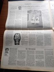 Pazar Postası Gazetesi - Turkish Newspaper - 25 Haziran 1994 - Sayı 27 - merkez sağda nikah telaşı yazan Cengiz Kuşçuoğlu - Başbakan Tansu Çillerden ANAP içerisindeki AP'lilere DYP çatısında birleşme çağrısı - İsveçli diplomattan Avrupa'da İslam PKK İslami terör kitabı - vatandaş Çiller'e nasıl güvenecek yazan Fikret Bila - Kürt sorununa Türk formülü sopa illa da sopa - bilgi çağında ekonomi yazan Taha Akyol - dünyada tekrar klasik liberalizme dönüş ve Türkiye yazan Kazım Berzeg - Isuzu - işsizlik kabusu kapıda yazan Şeref Oğuz - anayasa değişikliği 24. Maddede tıkandı - egemenlik Allah'ın değil halkındır - Minör suçlar majör suçlar 2 yazan Mehmet Ali Kılıçbay - uzaklardan gelen nükleer tehlike yazan Sami Kohen - Kuzey Kore kapalı kutu - Güneş kaybolur Yağmur iner Wimbledon başlar yazan Dinçer Güner - çağımızın özeti kısacık tarihidir oyuncular işte onlardan biri Uğur Polat yazan Deniz Yüce - sinema yasası yazan Burçak Evren - Jimi Hendrix Curtis Mayfield saygı ve sevgi şöleni