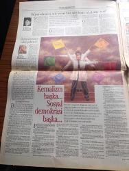 Pazar Postası Gazetesi - Turkish Newspaper - 28 Ocak 1995 - Sayı 58 - SHP CHP birleşmesinden sonra sıra ANAYOL'da yazan Cengiz Kuşçuoğlu - bütünleşen sol yeni bir söylem olabilir mi yazan Canan Barlas - demokrasinin vakti gelmedi mi yazan Murat Belge - kemalizm başka sosyal demokrasi başka yazan Ömer Servet - YDH üzerine düşünceler yazan Taha Akyol - Henkel'in Türkiye kanadı sorumlusu Can Paker'in büyük başarısı - Çiller ile Hüsnü Özyeğin arasına kara kedi girdi - özelleştirmede kaplumbağa sürati - Türkiye'nin mafyası var mı yazan Naki Özkan - Diyanet işleri başkanı ve Yaşar Kemal yazan Mehmet Ali Kılıçbay - Mahir Kaynak - Kennedy'lerin bir hanım ağası vardı Rose Kennedy fotoğraf - Büyük Britanya Cumhuriyeti yazan Dinçer Güner - 7. Ankara uluslararası Film festivali - Tarık Akan ve Tuncel Kurtiz filmden bir sahne fotoğraf - Aziz Nesin şeytan peşinde yazan Cahit Tanyol - İbrahim Betil başkanlığında Türkiye Eğitim Gönüllüleri vakfı kuruldu - Antik A.Ş. tarafından düzenlenen müzayede