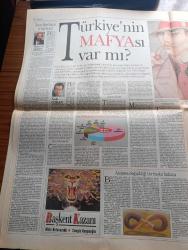 Pazar Postası Gazetesi - Turkish Newspaper - 28 Ocak 1995 - Sayı 58 - SHP CHP birleşmesinden sonra sıra ANAYOL'da yazan Cengiz Kuşçuoğlu - bütünleşen sol yeni bir söylem olabilir mi yazan Canan Barlas - demokrasinin vakti gelmedi mi yazan Murat Belge - kemalizm başka sosyal demokrasi başka yazan Ömer Servet - YDH üzerine düşünceler yazan Taha Akyol - Henkel'in Türkiye kanadı sorumlusu Can Paker'in büyük başarısı - Çiller ile Hüsnü Özyeğin arasına kara kedi girdi - özelleştirmede kaplumbağa sürati - Türkiye'nin mafyası var mı yazan Naki Özkan - Diyanet işleri başkanı ve Yaşar Kemal yazan Mehmet Ali Kılıçbay - Mahir Kaynak - Kennedy'lerin bir hanım ağası vardı Rose Kennedy fotoğraf - Büyük Britanya Cumhuriyeti yazan Dinçer Güner - 7. Ankara uluslararası Film festivali - Tarık Akan ve Tuncel Kurtiz filmden bir sahne fotoğraf - Aziz Nesin şeytan peşinde yazan Cahit Tanyol - İbrahim Betil başkanlığında Türkiye Eğitim Gönüllüleri vakfı kuruldu - Antik A.Ş. tarafından düzenlenen müzayede