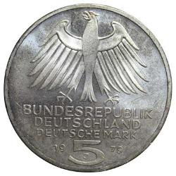 Almanya 5 Mark 1979 J Hatıra Gümüş ÇİL 11.29 Gr. RESİMDEKİ ÜRÜN GÖNDERİLECEKTİR)