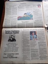 Pazar Postası Gazetesi - Turkish Newspaper - 12 Mart 1994 - Sayı 12 - muhafazakarlar Refah Partisine neden karşı yazan Nihal Mete - dolar ve seçim yazan Fikret Bila - Asya kaplanlarının neoliberalizm coşkusu yazan Canan Barlas - şeyhülislamlıktan diyanete yazan Hikmet Özdemir - çok hukuk tartışması yazan Taha Akyol - Tansu Çiller yargılanacak mı yazan Ömer Servet - Sabancı yeni yatırımları durdurdu - hazine meteliğe kurşun atıyor yazan Şeref Oğuz - Türkiye Müslümanları ve demokrasi yazan Ruşen Çakır - taklitçilik üzerine yazan Mehmet Ali Kılıçbay - Şark meselesinin son halkası PKK yazan Nilüfer Yalçın - Bosna dramında umut perdesi yazan Sami Kohen - çirkin ama çekici Gerard Depardieu yazan Serhat Ayan - yeni çıkan kitaplar - Türkiye'de on yılın caz panoraması - Kazakistan ABD gizli petrol yolu haritası - Petrol güzergahında Türkiye yok  - süperler dönüyor yazan Dinçer Güner - Yeltsin doktrini - Boşnak Hırvat federasyonu planı - Bir GATE'den öbürüne yazan Hüseyin Baş - Cezayir sendromu