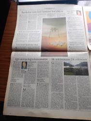Pazar Postası Gazetesi - Turkish Newspaper - 25 Mart 1995 - Sayı 66 - Baba (Süleyman Demirel) bunalımlı havaları sever yazan Mete Belovacıklı - What a Wanderful world yazan Murat Belge - Pakistan'da asker ve siyaset yazan Taha Akyol - KOÇ beyrut'a hayat verecek - Ziraat Bankası  - Batının çifte standartı yazan Mehmet Ali Kılıçbay - Fenerbahçe kulübü başkanı Ali Şen ANAP'a lider olursa - batının İslam'a yaklaşımı yumuşuyor yazan Sami Kohen - Dolar'ın Dolarla savaşı yazan Dinçer Güner - haftanın filmleri yazan Ahmet Mithat - Kainat Barkan Pajonk doğaya hayallerimi de katmak istedim - Turgut Çeviker'in ilk hikaye kitabı - İstanbul Üniversitesi fakültesi dekanı Kemal Kurtuluş Gümrük Birliği kozumuz işletmeciler - Türk sineması bitiyor mu değişiyor mu yazan Burçak Evren - Atıf Yılmaz fotoğraf - Tarık Akan Fotoğraf - Hülya Avşar Fotoğraf - Kadir İnanır fotoğraf - Türkan Şoray fotoğraf - Lale Mansur Fotoğraf - Sinan Çetin fotoğraf - Habib Aydoğdu son yapıtlarını sergiliyor