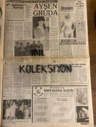 HAFTANIN SESİ GAZETESİ - DOĞUM GÜNÜ HEDİYESİ (TURKİSH - NEWSPAPER) -  28 EKİM 1988 - SAYI : 44 - TAM TAKIM 12 SAYFADIR -Metin Erksan-Kemal Tahir-Necdet Kurdoğlu-Hakan Sonok-Türkan Şoray-Müjde Ar-Ertem Eğilmez-Şener Şen-Kadir İnanır-Yıldırım Aktuna-Nur Aksoy-Kenan Çınar-Ülkü Aker-Ahu Tuğba-Didem Erdener-Melike Zobu-Ümit Efekan-Zorlu-Yücel Uçanoğlu-Abdurrahman Keskiner-Orhan Gencebay-İbrahim Tatlıses-Kenan Çınar-Ayşe Egesoy-Sevim Emre-Turgut Özal-Fahrettin Aslan-Bülent Ersoy-Nilüfer-Melih Kibar-Atilla Atasoy-Kadir Sezer-Ayşen Gruda-Emel Uysal-Ali Poyrazoğlu-Aydoğan Ergin Orbay-Ahmet Avcı-Fehmi Günaydın-Murat Taşkıran-Sibel Gökçe-Yasemin Evcim-Yasemin Toysever