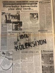 HAFTANIN SESİ GAZETESİ - DOĞUM GÜNÜ HEDİYESİ (TURKİSH - NEWSPAPER) -  3 HAZİRAN 1988 - SAYI : 23 - TAM TAKIM 12 SAYFADIR -Semra Özal-Ahu Tuğba-Rahmi Özkan-Güner Çapa-Bülent Ersoy-Muzaffer Özpınar-Osman Kavran-Hasan Bora-İbrahim Tatlıses-Turgut Özal-Sakıp Sabancı-Cihan Ünal-Emel Sayın-Ajda Pekkan-Nükhet Duru-Necla Nazır-Demet Akbağ-Nilüfer-Barış Manço-Cenk Koray-Hülya Koçyiğit-Kenan Kalav-Sema Peker-Gülben Ergen-Suheyla Sezgin-Erdinç Akbaş-Aydan Tekel-Hüseyin Kutman-Seda Sayan-Rıdvan-Yeşim Gazeteci-Halit Refiğ-Cüneyt Arkın-Pervin Par-Ayfer Feray-Sami Ayanoğlu-Tarık Akan-Cavidan Akyol-Emel Demirhan-Yasemin Akan-Barış Zeki Üregil-Cem Duna-Tunca Toskay-Hakan Aslan-Bülent Ersoy-Müjdat Gezen-Müzeyyen Senar-Serap Mutlu-Abuzer Akbuğa-Taner Şener-Yüksel Uzel-Hülya Sözer-Metin Milli-Mediha Şen Sancaklı-Burhan Bayar-Dündar Toprak-İbrahim Tatlıses-Serdar Kebapçılar-Cüneyt Arkın-Çeçilya-Alper Önal-Niyazi Daymaz-Vehbi Dinçcan-Halit Ergin-Atıf Yılmaz-Orhan Günsiray-Osman Seden-Vedat Türkali-Çetin Gür
