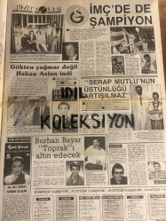 HAFTANIN SESİ GAZETESİ - DOĞUM GÜNÜ HEDİYESİ (TURKİSH - NEWSPAPER) -  3 HAZİRAN 1988 - SAYI : 23 - TAM TAKIM 12 SAYFADIR -Semra Özal-Ahu Tuğba-Rahmi Özkan-Güner Çapa-Bülent Ersoy-Muzaffer Özpınar-Osman Kavran-Hasan Bora-İbrahim Tatlıses-Turgut Özal-Sakıp Sabancı-Cihan Ünal-Emel Sayın-Ajda Pekkan-Nükhet Duru-Necla Nazır-Demet Akbağ-Nilüfer-Barış Manço-Cenk Koray-Hülya Koçyiğit-Kenan Kalav-Sema Peker-Gülben Ergen-Suheyla Sezgin-Erdinç Akbaş-Aydan Tekel-Hüseyin Kutman-Seda Sayan-Rıdvan-Yeşim Gazeteci-Halit Refiğ-Cüneyt Arkın-Pervin Par-Ayfer Feray-Sami Ayanoğlu-Tarık Akan-Cavidan Akyol-Emel Demirhan-Yasemin Akan-Barış Zeki Üregil-Cem Duna-Tunca Toskay-Hakan Aslan-Bülent Ersoy-Müjdat Gezen-Müzeyyen Senar-Serap Mutlu-Abuzer Akbuğa-Taner Şener-Yüksel Uzel-Hülya Sözer-Metin Milli-Mediha Şen Sancaklı-Burhan Bayar-Dündar Toprak-İbrahim Tatlıses-Serdar Kebapçılar-Cüneyt Arkın-Çeçilya-Alper Önal-Niyazi Daymaz-Vehbi Dinçcan-Halit Ergin-Atıf Yılmaz-Orhan Günsiray-Osman Seden-Vedat Türkali-Çetin Gür