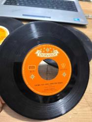 LOT.8 » Leider nur eine schlechte Kopie 45'LİK PLAK