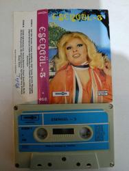 Esengül 3 deli gibi sevdim 466 turkula ilk baski