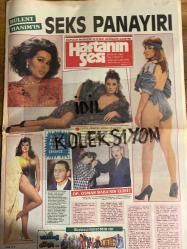 HAFTANIN SESİ GAZETESİ - DOĞUM GÜNÜ HEDİYESİ (TURKİSH - NEWSPAPER) -  29 OCAK 1988 - SAYI : 5 - TAM TAKIM 12 SAYFADIR -Erol ATAR-Bülent Ersoy-Cenap Aygün-Bahar Öztan-Oya Aydoğan-Hülya Avşar-Selahattin Alpay-Ahu Tuğba-Osman Soyer-Mustafa Ulusoy-Nafiz Kavi-Suha Kutlu-Hayri Küçük-Meral Sezgin-Dursun KARADAĞ-Julie Canton-Muazzez Abacı-Semra Özal-Seyhan Tütün-Ajda Pekkan-Yüksel Uzel-Emel Sayın-Niyazi Daymaz-Ergun Turgut-Deniz Akbulut-Michael DeBakey-Nevin Teoman-Seren Serengil-Öztürk Serengil-Candemir Bağdatlı-Özcan-Öztürk Serengil-Nevin Teoman-Seren Serengil-Kemal Özkan-Nilüfer Öz-Atilla Dorsay-Vecdi Sayar-Ömer Kavur-Sami Şekeroğlu-Hülya Koçyiğit-Kerim Evren-Necmi Türk-Ahmet Karaca-Ahmet Kaya-Nadia Comaneci-Naim Süleymanoğlu-Yasemin Evcim-Müzeyyen Senar-İlhan Cavcav-Ferhan Oğul-Cüneyt Arkın-Banu Alkan-Müjgan Jöntürk-Remzi Jöntürk-Altan Şenol-Suna Yıldızoğlu-Nebahat Çehre-Tarık Tarcan-Cemal Gencer-Yıldırım Gencer-Hayati Hamzaoğlu-Esmeray-Yeşim Gazitepe-Kaan-Semih Ekiciler