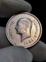 1937 Yılı Gümüş Ata 1 Lira