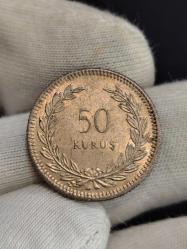 1947 Yılı Gümüş 50 Kuruş Çil