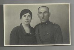 LOT.4 » FOTO ŞEN / ÜÇ YILDIZLI SUBAY VE EŞİNİN ESKİ DÖNEM FOTOĞRAFI...