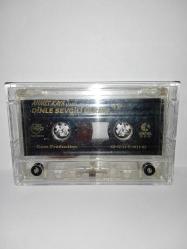 Kaset Ahmet Kaya dinle sevgili ülkem 2 albümü. Kartoneti yok. Orijinal. Baştan sona dinlendi sorunsuz çalışıyor.