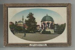 LOT.13 » OSMANLI DÖNEM İSTANBUL GUILLAUME ÇEŞMESİ ÇERÇEVELİ KARTPOSTALI...