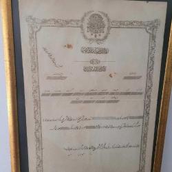 ÇERÇEVEDE OSMANLI DİPLOMA. PİYASADA FİYATI 5 -10 BİN LİRA ARASIDIR.