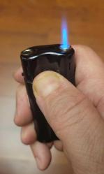 SİLVİO MONETTİ ÇAKMAK. ÇİFT YANMA TEKNOLOJİLİ. PÜRMÜZ VE ALEV. KULLANILMAMIŞ SIFIR.