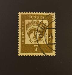 Almanya Pulu - Germany Stamp -  Postadan Geçmiş Pul Filateli -  Damgalı - Aziz Elizabeth Temalı Pul, 7 PARA - YABANCI PULLAR, NOSTALJİK DOĞUM GÜNÜ HEDİYESİ