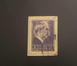 Türk Pulu - Turkish Stamp - Mektup Zarfından Kesilmiş / Postadan Geçmiş Pul Filateli -  DAMGALI - İSMET İNÖNÜ TEMALI PUL , 9 KURUŞ - Türkiye Cumhuriyeti - NOSTALJİK DOĞUM GÜNÜ HEDİYESİ