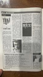 NOKTA HABER DERGİSİ -  20 NİSAN 1986 SAYI: 15  MÜRİTLER KOLEJLİ - BİNLERCE MAHKUM SÜRGÜN YOLUNDA - CUMHURİYET TARİHİNİN EN BÜYÜK SÜRGÜN FURYASI - KAPAK - BİNLERCE MAHKÛM SÜRGÜN YOLUNDA - BULAŞIKÇILIK YAPAN MİMARLIK ÖĞRENCİSİ - KARIN TOKLUĞUNA ZORAKİ TEZGAHTAR - YAZARLARI DA SÜRERLER - TÜRKİYE - ADNAN HOCA'NIN BEŞİNCİ KOLU - AHMET UÇAN - İŞKENCE ZANLISI DOKTORLAR - AKBULUT - SIDDIK BİLGİN OLAYI - SÜHA BAYKAL - ZENGER - DÜNYA - DOĞU BLOKU'NDA İKİ ÇATLAK - LİBYA - EKONOMİ - HALİL ATA - TOPLUM - FOBİLER TEDAVİ EDİLİYOR - EROTİK DÜŞLER - KÜLTÜR VE SANAT - SELİM İLERİ - İSTANBUL'DA CAZ - SPOR - DÜNYA BUZPATENİ ŞAMPİYONASI - - 72 SAYFA
