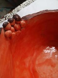 Seramikten kase yada saksı