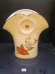 ALTIN YALDIZLI PORSELEN VAZO