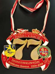 Immenwauweiler Karnaval Derneği'nin 2004-2005 yılına ait özel bir karnaval madalyasıdır.