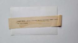 ŞANTÖZ AYLİN'İN (GÜLER) ORİJİNAL FOTOĞRAFI - 18 x 12 cm EBADINDA - ŞANTÖZ AYLİN, LİSELİ KIZ ROLÜNDE OYNAYACAĞI FİLM İÇİN HAZIRLANAN GİYSİLERİ ve KİTAPLARIYLA AYAKTA POZ VERİRKEN ÇEKİLMİŞ BİR KARE