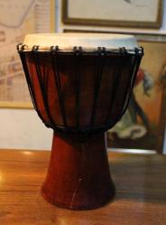 Darbuka, Afrika İşi Tamtam, Darbuka. 18 x 26 cm.