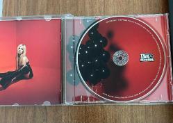 Avril Lavigne - Love Sux CD