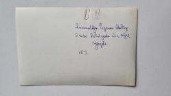 ŞANTÖZ AYLİN'İN (GÜLER) ORİJİNAL 3'LÜ FOTOĞRAF SET, - 18 x 12 cm EBADINDA - ŞANTÖZ AYLİN, ANTALYA'DA BULUNDUĞU SÜREÇTE 3 ADET AFİŞ YAZDI. YILBAŞI AKŞAMI FERİ CANSEL'İN SAHNE ALACAĞI MEKANIN AFİŞİNİ YAZARKEN ve SONRASINDA BİKİNİSİYLE KADRAJA POZ VERİRKEN ÇEKİLMİŞ 3 FARKLI KARE