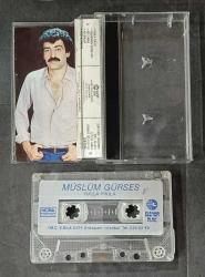 MÜSLÜM GÜRSES * YIKILA YIKILA * KASET (KARTONETİN AÇILIR KISMI KOPUKTUR)