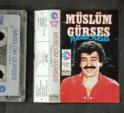 MÜSLÜM GÜRSES * YIKILA YIKILA * KASET (KARTONETİN AÇILIR KISMI KOPUKTUR)