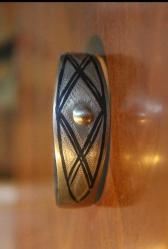 Bileklik, Düşük Ayar Gümüş Savatlı Alpaka Bileklik.