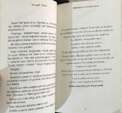 KAKTÜSLERDE ÇİÇEK AÇAR