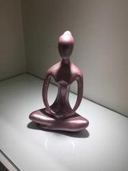 YOGA YAPAN KIZ
