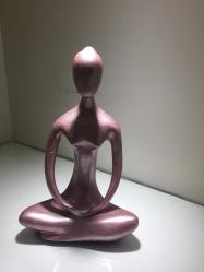 YOGA YAPAN KIZ