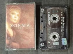 SEZEN AKSU * ADI BENDE SAKLI * KASET