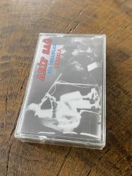 ARİF SAĞ - BİZ İNSANLAR KERBELA - KASET (JELATİNİNDE)