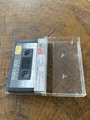 SEZEN AKSU - GÜLÜMSE - KASET