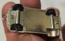 KÜÇÜK AMA AĞIR. METAL. EKSİKLİ MODEL ARAÇ. AÇIKLAMAYI OKUYUNUZ.