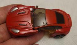 EKSİKLİ MODEL ARABA. AÇIKLAMAYI OKUYUNUZ.