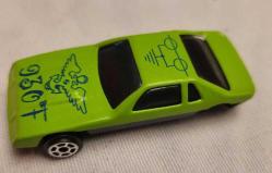 EKSİKLİ MODEL ARABA. AÇIKLAMAYI OKUYUNUZ.