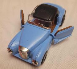 KOLEKSİYONDAN EKSİKLİ KLASIK ÇOK GÜZEL MODEL ARABA. AÇIKLAMAYI OKUYUNUZ.