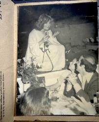 Caddebostan Maksim gazinosu sanatçı büyük boy siyah beyaz fotoğraf ve kabı