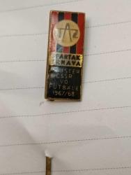 R51-----SLOVAKYA SPARTA TRNAVA FUTBOL KULÜBÜ ROZETİ